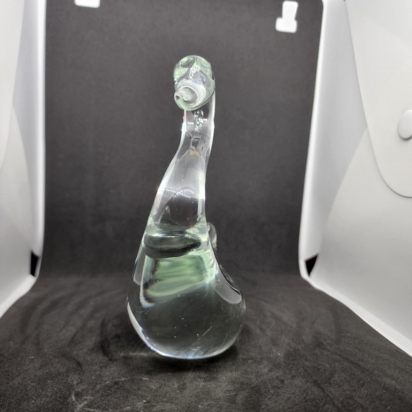 Glass Swan Paperweight - Picture 3 of 7
